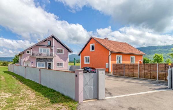 Apartments Sweet Home Оточац Екстер'єр фото